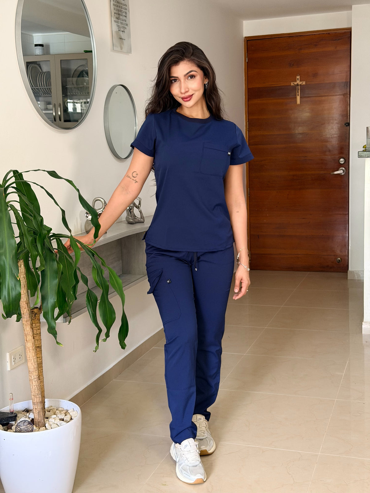 Uniforme Aura azul oscuro