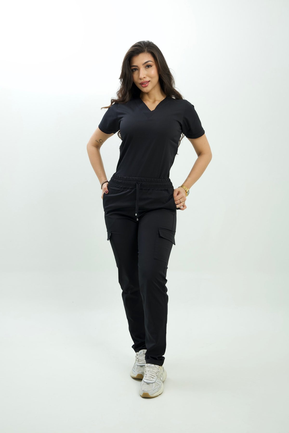 Dafne Negro · Cuerpo Completo