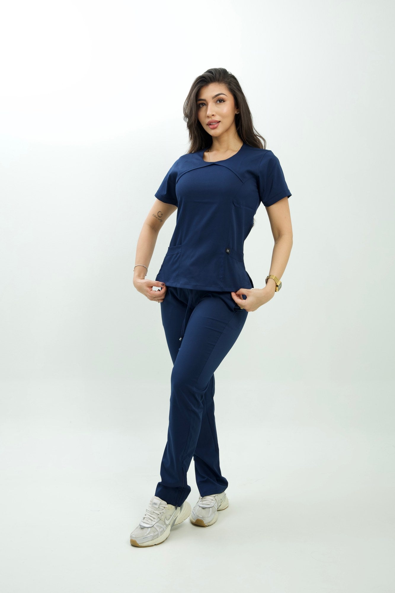 Hera Azul Oscuro · Cuerpo Completo