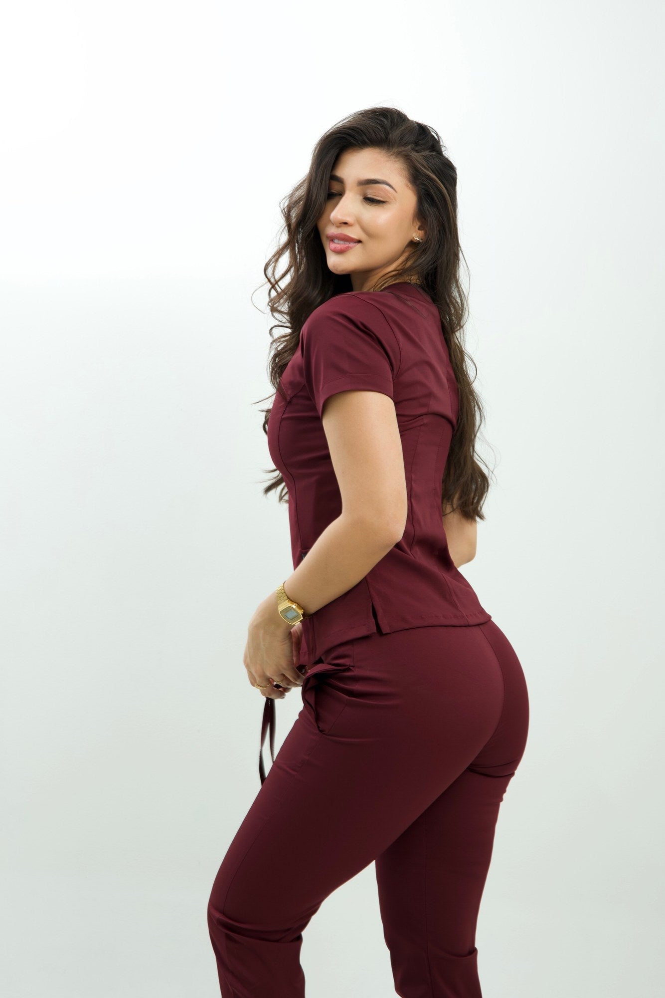 Hera Vinotinto · Lateral
